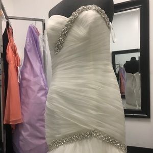 Wedding dress purchased in 2018 size 10.